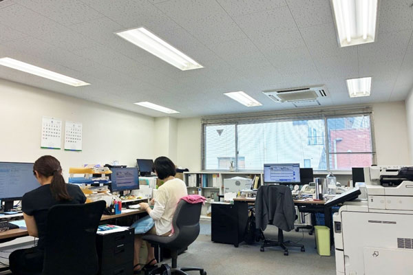 100%再生可能エネルギー電力に切り替えた本社事務所