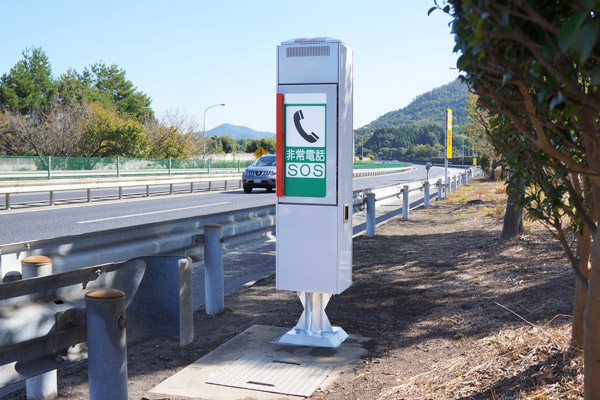 高速道路システム事業が手掛ける路側情報伝送装置 
