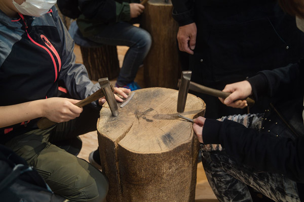 和歌山ものづくり文化祭で行われた菊井鋏製作所のワークショップ