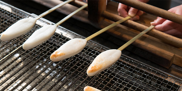 笹かまぼこ手焼き体験は多賀城工場や松島総本店などで手軽に楽しめる