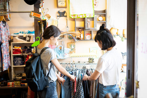 古着店のイメージ03