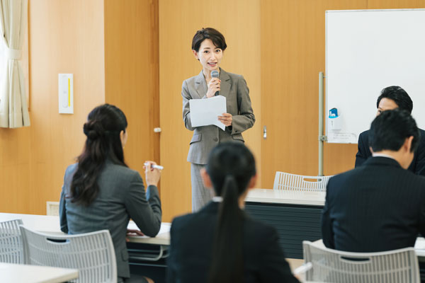 PR代行業のイメージ01